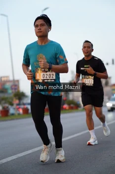 Runner Photo 2040866