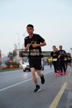Runner Photo 2040878