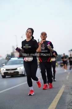 Runner Photo 2040890