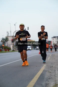 Runner Photo 2040910