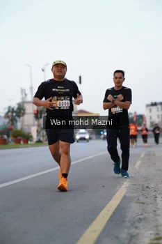 Runner Photo 2040918
