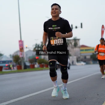 Runner Photo 2040931