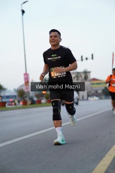 Runner Photo 2040936