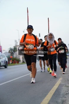 Runner Photo 2040940