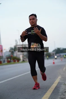 Runner Photo 2040965