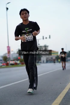 Runner Photo 2041004