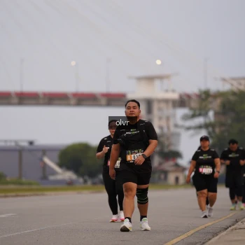 Runner Photo 2041005