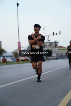 Runner Photo 2041027