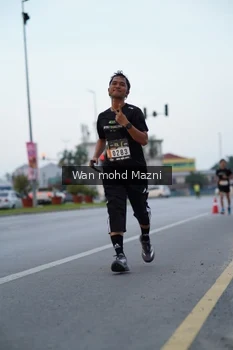 Runner Photo 2041040