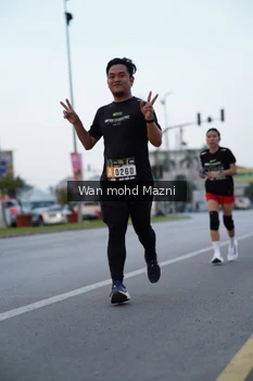 Runner Photo 2041083