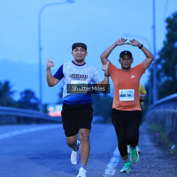 Runner Photo 2041092