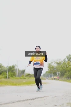 Runner Photo 2041099
