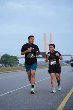 Runner Photo 2041123
