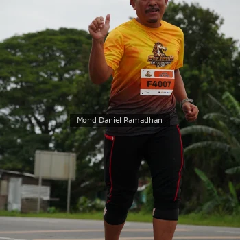 Runner Photo 2041138