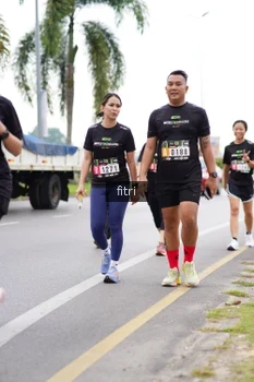Runner Photo 2041174