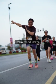 Runner Photo 2041182