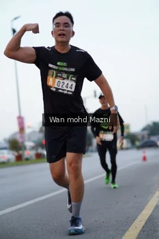 Runner Photo 2041242