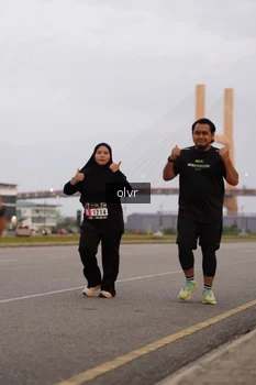 Runner Photo 2041249