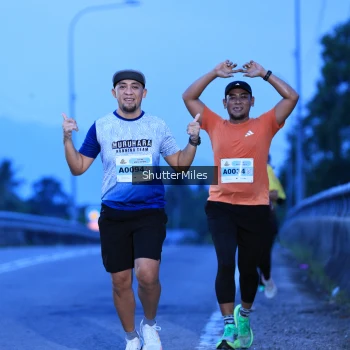 Runner Photo 2041256