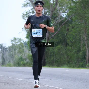 Runner Photo 2041276