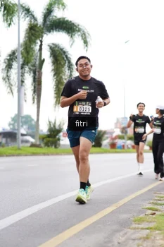 Runner Photo 2041315