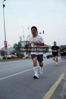Runner Photo 2041320