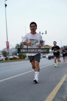 Runner Photo 2041331