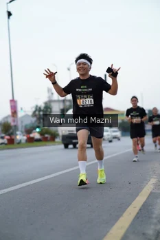 Runner Photo 2041337