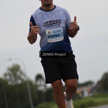 Runner Photo 2041341