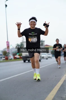 Runner Photo 2041351