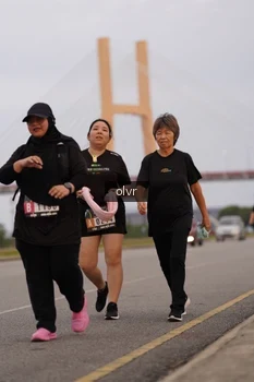 Runner Photo 2041356