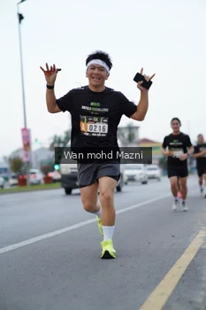 Runner Photo 2041360