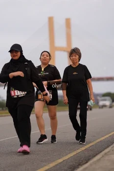 Runner Photo 2041370