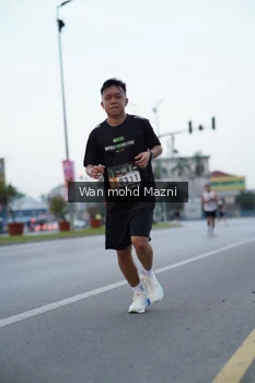 Runner Photo 2041405