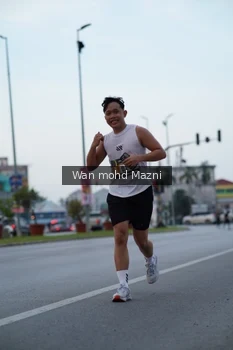 Runner Photo 2041410