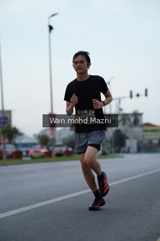 Runner Photo 2041418