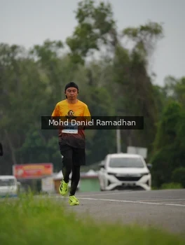 Runner Photo 2041423