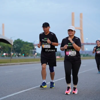 Runner Photo 2041431