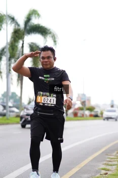 Runner Photo 2041445