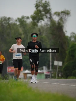 Runner Photo 2041446