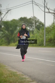 Runner Photo 2041457