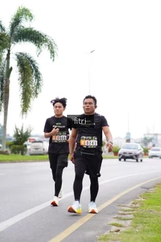 Runner Photo 2041490