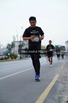 Runner Photo 2041528
