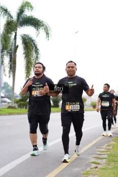 Runner Photo 2041532