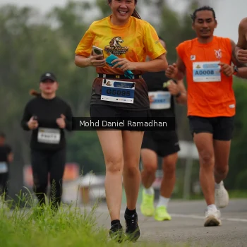 Runner Photo 2041534
