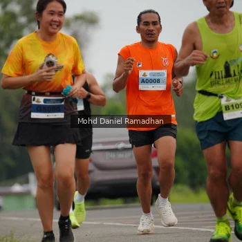 Runner Photo 2041544