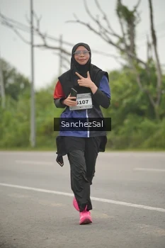 Runner Photo 2041554
