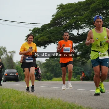 Runner Photo 2041555