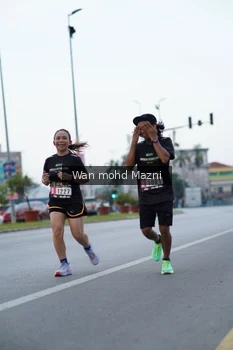 Runner Photo 2041556
