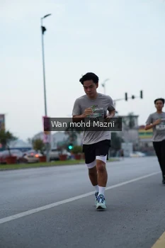 Runner Photo 2041568